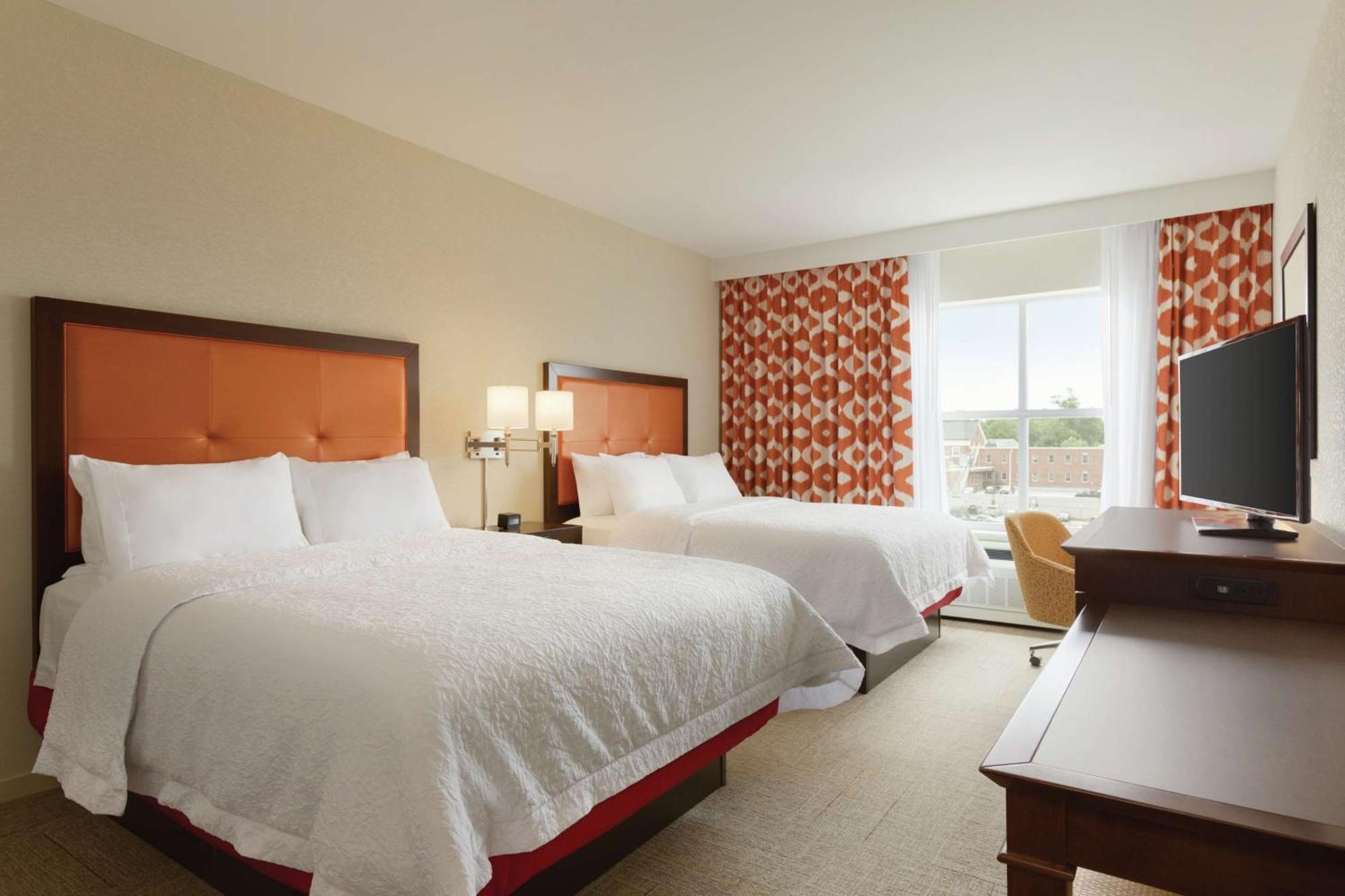 Hampton Inn, St. Albans Vt Екстериор снимка
