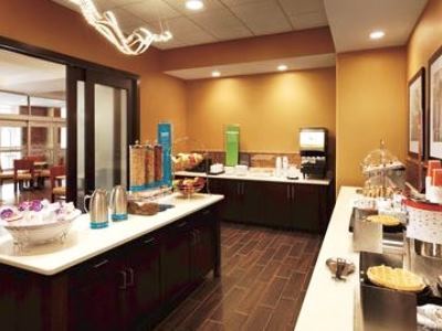 Hampton Inn, St. Albans Vt Екстериор снимка